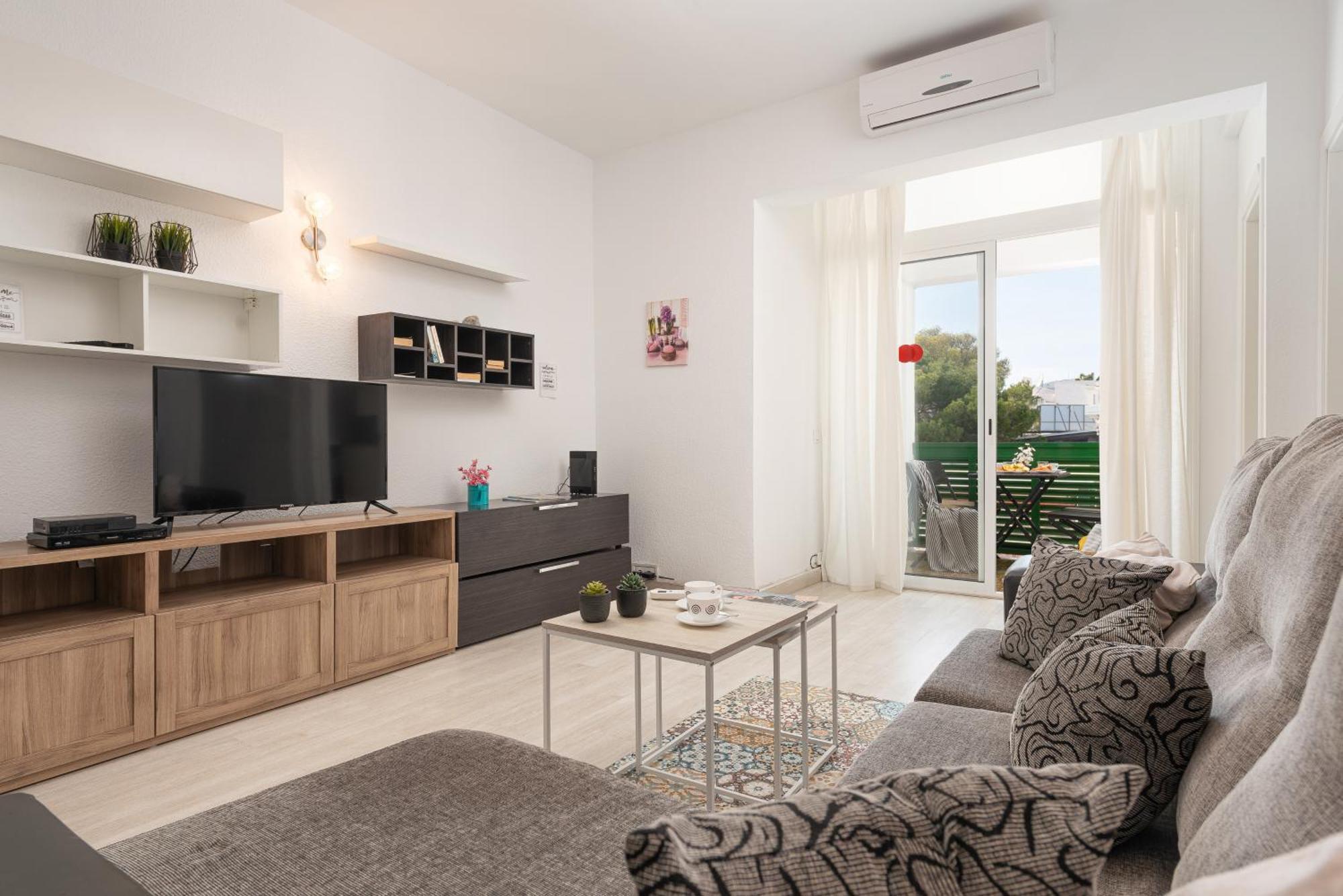 Apartment Xara Torres, At The Beach Of Alcudia Port de Alcudia  Eksteriør bilde