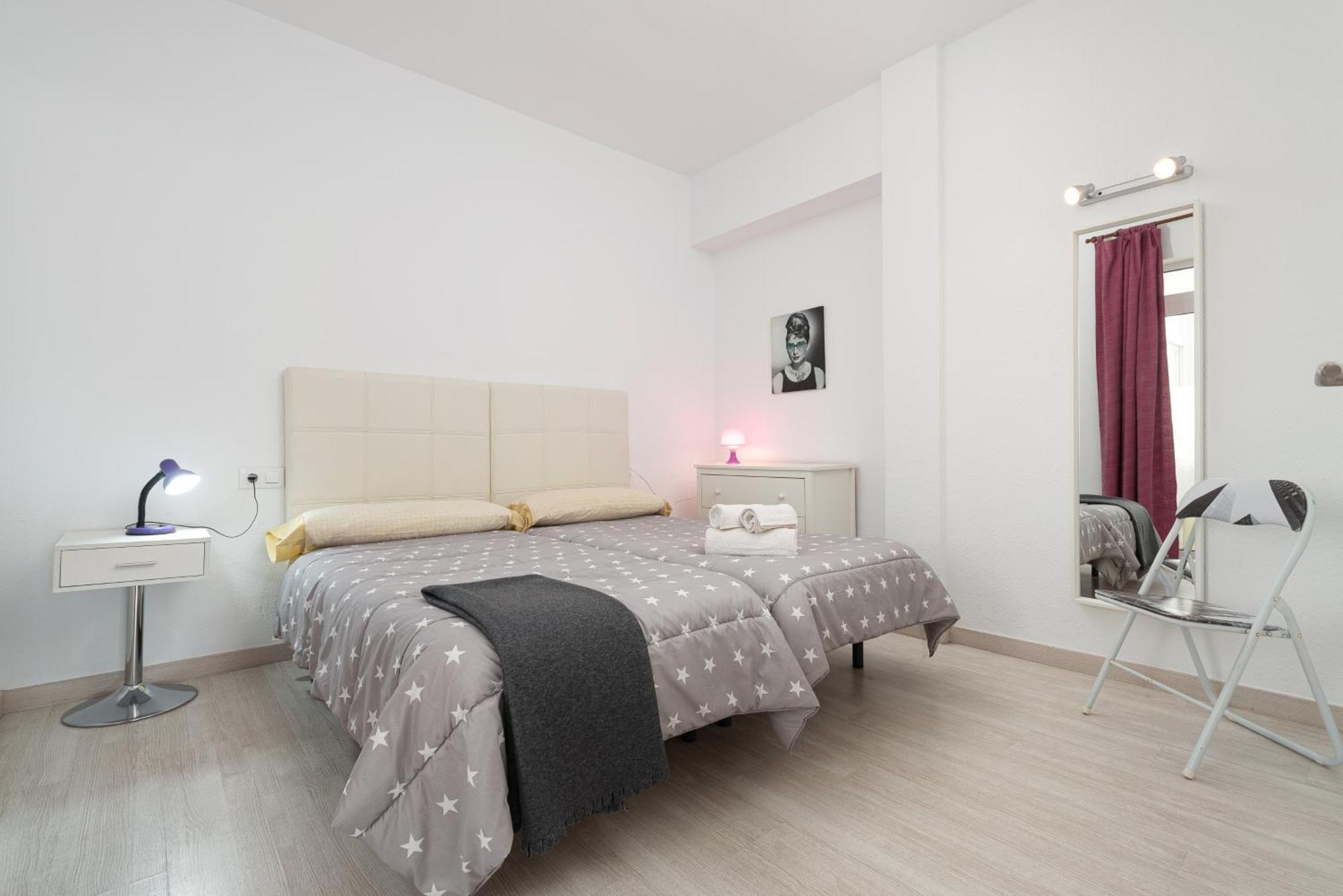 Apartment Xara Torres, At The Beach Of Alcudia Port de Alcudia  Eksteriør bilde