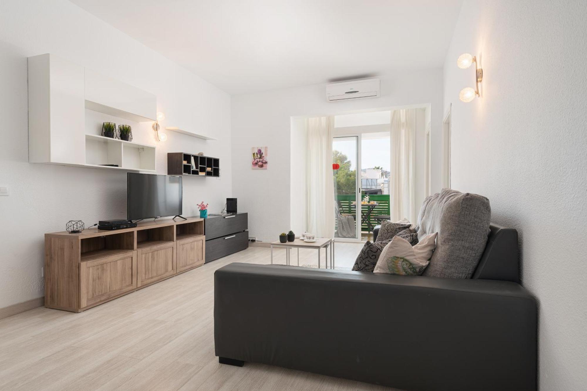 Apartment Xara Torres, At The Beach Of Alcudia Port de Alcudia  Eksteriør bilde