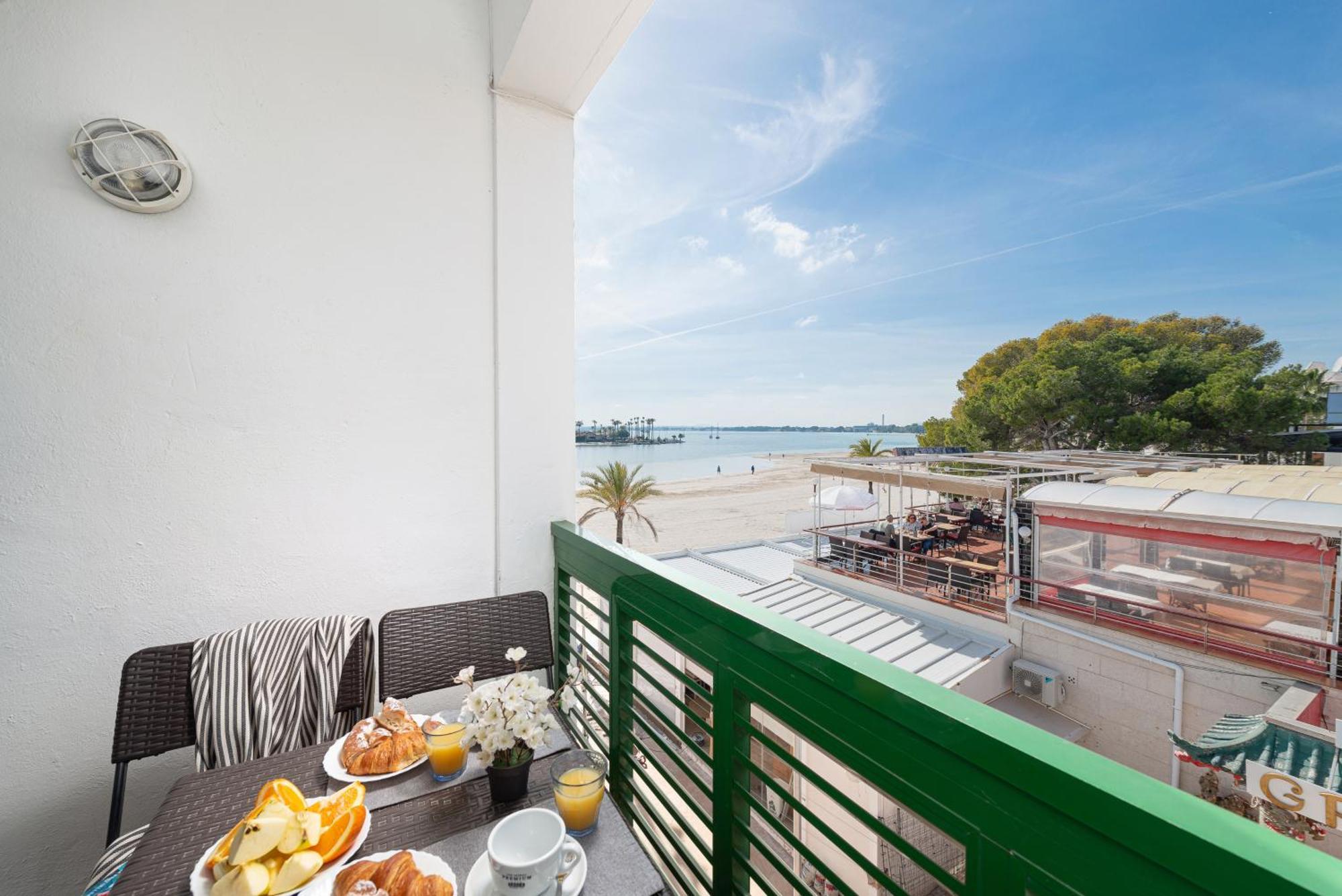 Apartment Xara Torres, At The Beach Of Alcudia Port de Alcudia  Eksteriør bilde